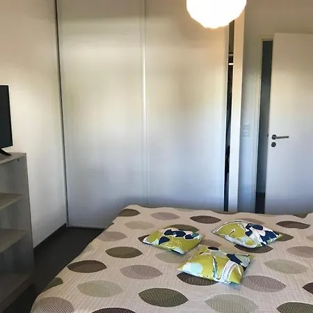 Adartza A1 - Moderne Proche Commerces Apartment
