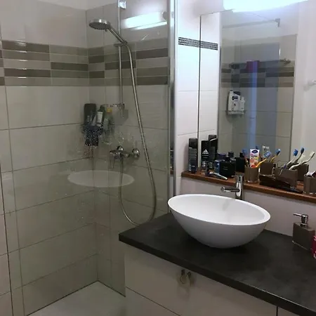 Adartza A1 - Moderne Proche Commerces Apartment *